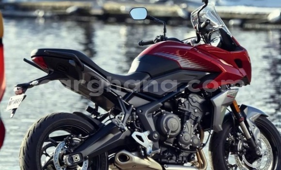 Sayi Sabo Honda ACE CB 125 Black Motsi in Asesewa a Gabas