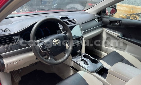 Sayi Na hannu Toyota Camry Red Mota in Tema a Greater Accra