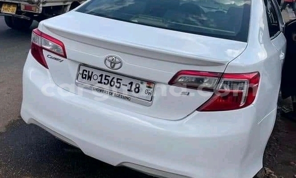 Buy Used Toyota Camry White Car in Accra in Greater Accra Buy Used Toyota Camry White Car in Accra in Greater Accra