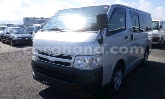 Ra Àlòkù Toyota Hiace Miiran Ọkọ̀ in Accra ni Greater Accra
