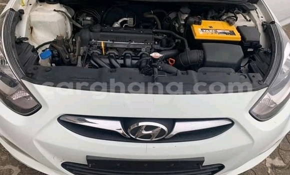 Buy Used Hyundai Accent White Car in Accra in Greater Accra Buy Used Hyundai Accent White Car in Accra in Greater Accra
