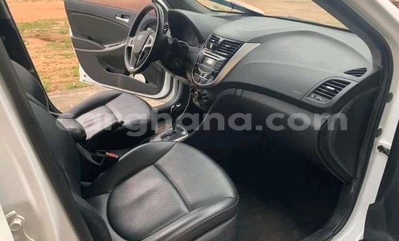 Buy Used Hyundai Accent White Car in Accra in Greater Accra Buy Used Hyundai Accent White Car in Accra in Greater Accra
