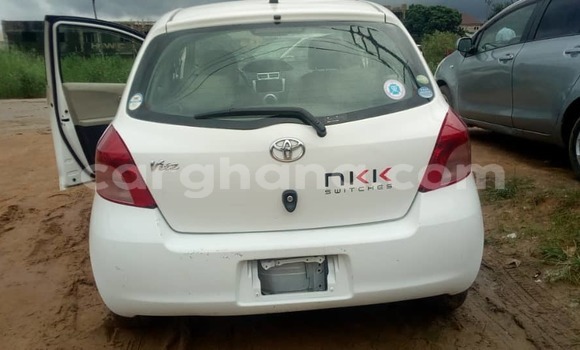 Sayi Na hannu Toyota Vitz Azurfa Mota in Sekondi–Takoradi Metropolitan a Yamma