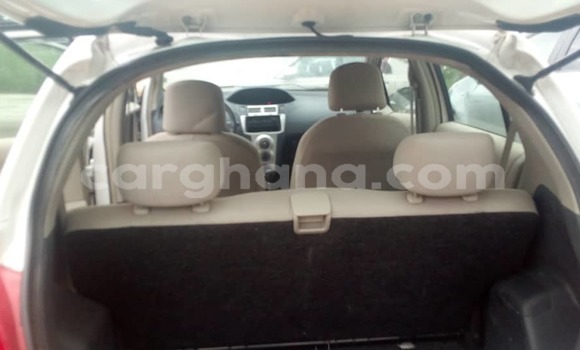 Ra Àlòkù Toyota Vitz Silver Ọkọ̀ in Sekondi–Takoradi Metropolitan ni Oorun Ra Àlòkù Toyota Vitz Silver Ọkọ̀ in Sekondi–Takoradi Metropolitan ni Oorun