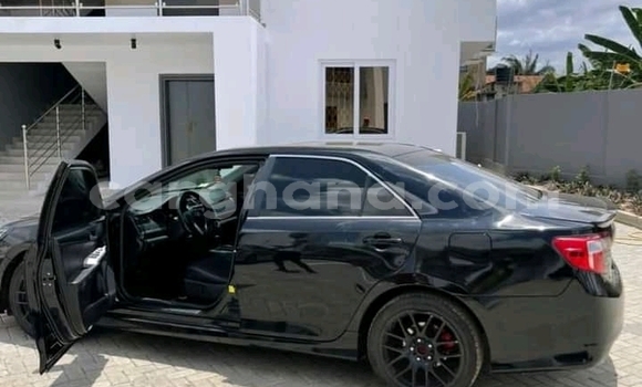 Ra Àlòkù Toyota Camry Black Ọkọ̀ in Accra ni Greater Accra Ra Àlòkù Toyota Camry Black Ọkọ̀ in Accra ni Greater Accra
