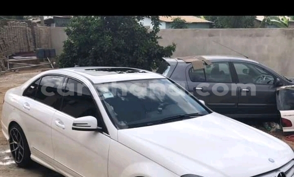 Buy Used Mercedes-Benz C250 coupe White Car in Accra in Greater Accra