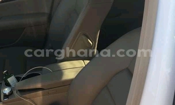 Sayi Na hannu Mercedes-Benz C250 coupe White Mota in Accra a Greater Accra Sayi Na hannu Mercedes-Benz C250 coupe White Mota in Accra a Greater Accra