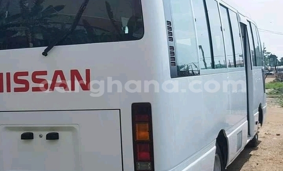 Sayi Na hannu Nissan 280ZX White Mota in Accra a Greater Accra Sayi Na hannu Nissan 280ZX White Mota in Accra a Greater Accra