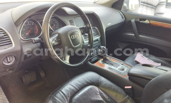 Sayi Na hannu Audi Q7 Azurfa Mota in Tema a Greater Accra Sayi Na hannu Audi Q7 Azurfa Mota in Tema a Greater Accra