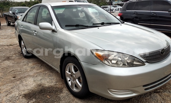 Sayi Na hannu Toyota Camry Azurfa Mota in Tema a Greater Accra