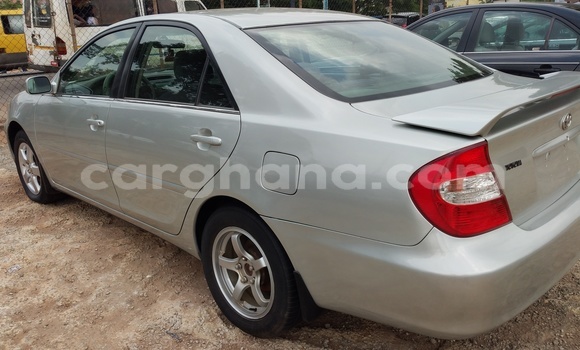 Ra Àlòkù Toyota Camry Silver Ọkọ̀ in Tema ni Greater Accra Ra Àlòkù Toyota Camry Silver Ọkọ̀ in Tema ni Greater Accra