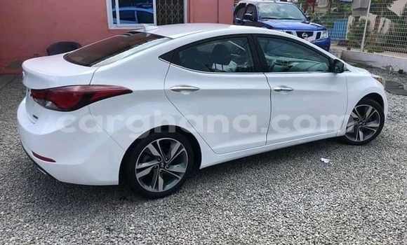 Buy Used Hyundai Elantra White Car in Accra in Greater Accra Buy Used Hyundai Elantra White Car in Accra in Greater Accra
