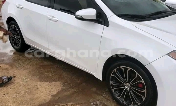 Buy Used Toyota Corolla White Car in Accra in Greater Accra Buy Used Toyota Corolla White Car in Accra in Greater Accra