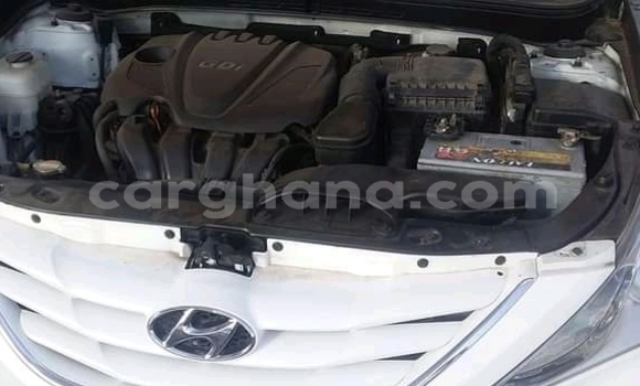 Buy Used Hyundai Sonata White Car in Accra in Greater Accra Buy Used Hyundai Sonata White Car in Accra in Greater Accra
