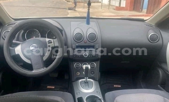 Buy Used Nissan Rogue White Car in Accra in Greater Accra Buy Used Nissan Rogue White Car in Accra in Greater Accra