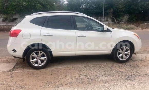 Buy Used Nissan Rogue White Car in Accra in Greater Accra Buy Used Nissan Rogue White Car in Accra in Greater Accra