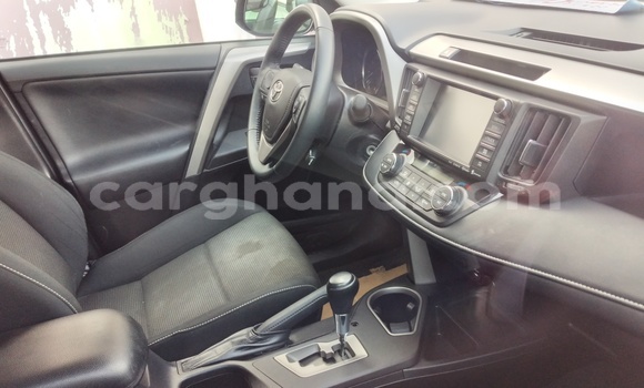 Ra Àlòkù Toyota RAV4 Silver Ọkọ̀ in Tema ni Greater Accra Ra Àlòkù Toyota RAV4 Silver Ọkọ̀ in Tema ni Greater Accra