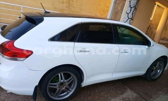 Buy Used Toyota RAV4 White Car in Accra in Greater Accra Buy Used Toyota RAV4 White Car in Accra in Greater Accra