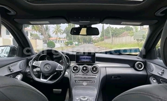 Ra Àlòkù Mercedes‒Benz 300CD Miiran Ọkọ̀ in Accra ni Greater Accra Ra Àlòkù Mercedes‒Benz 300CD Miiran Ọkọ̀ in Accra ni Greater Accra