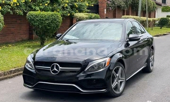 Ra Àlòkù Mercedes‒Benz 300CD Miiran Ọkọ̀ in Accra ni Greater Accra Ra Àlòkù Mercedes‒Benz 300CD Miiran Ọkọ̀ in Accra ni Greater Accra