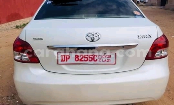 Buy Used Toyota Yaris White Car in Sekondi–Takoradi Metropolitan in Western Buy Used Toyota Yaris White Car in Sekondi–Takoradi Metropolitan in Western