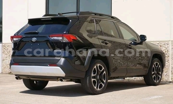Ra Àlòkù Toyota RAV4 Miiran Ọkọ̀ in Accra ni Greater Accra Ra Àlòkù Toyota RAV4 Miiran Ọkọ̀ in Accra ni Greater Accra