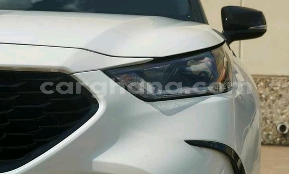 Sayi Na hannu Toyota Highlander White Mota in Accra a Greater Accra Sayi Na hannu Toyota Highlander White Mota in Accra a Greater Accra