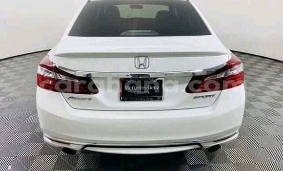 Buy Used Honda Accord White Car in Accra in Greater Accra Buy Used Honda Accord White Car in Accra in Greater Accra