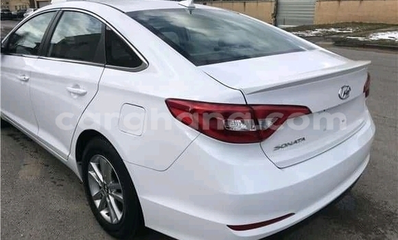 Buy Used Hyundai Sonata White Car in Accra in Greater Accra Buy Used Hyundai Sonata White Car in Accra in Greater Accra