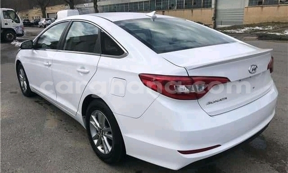 Buy Used Hyundai Sonata White Car in Accra in Greater Accra Buy Used Hyundai Sonata White Car in Accra in Greater Accra