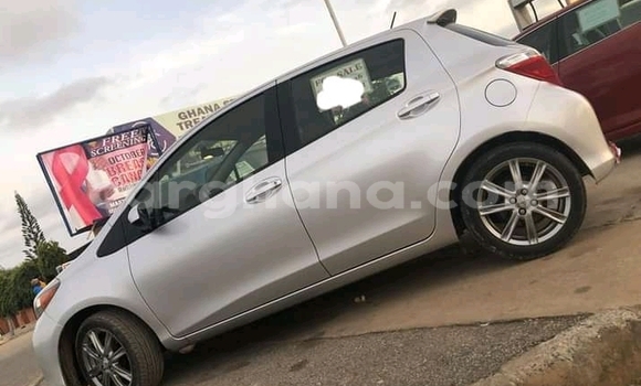 Buy Used Toyota Corolla Verso Green Car in Accra in Greater Accra Buy Used Toyota Corolla Verso Green Car in Accra in Greater Accra