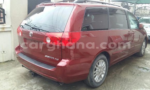 Buy Used Toyota Sienna Red Car in Sekondi–Takoradi Metropolitan in Western