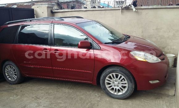 Buy Used Toyota Sienna Red Car in Sekondi–Takoradi Metropolitan in Western Buy Used Toyota Sienna Red Car in Sekondi–Takoradi Metropolitan in Western