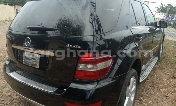 Sayi Na hannu Mercedes‒Benz M–Class Black Mota in Tema a Greater Accra Sayi Na hannu Mercedes‒Benz M–Class Black Mota in Tema a Greater Accra