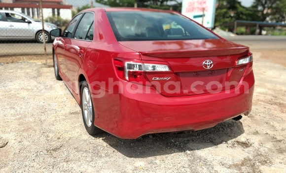 Ra Àlòkù Toyota Camry Red Ọkọ̀ in Tema ni Greater Accra Ra Àlòkù Toyota Camry Red Ọkọ̀ in Tema ni Greater Accra