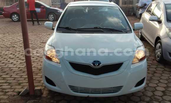 Buy Used Toyota Yaris White Car in Tema in Greater Accra