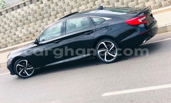 Sayi Na hannu Honda Accord Black Mota in Accra a Greater Accra