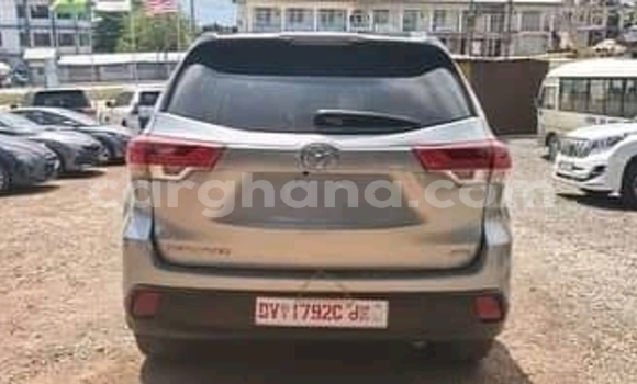 Buy Used Toyota RAV4 Silver Car in Accra in Greater Accra Buy Used Toyota RAV4 Silver Car in Accra in Greater Accra