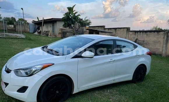 Buy Used Hyundai Elantra White Car in Accra in Greater Accra Buy Used Hyundai Elantra White Car in Accra in Greater Accra