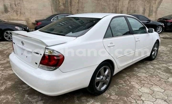 Buy Used Toyota Camry White Car in Accra in Greater Accra Buy Used Toyota Camry White Car in Accra in Greater Accra