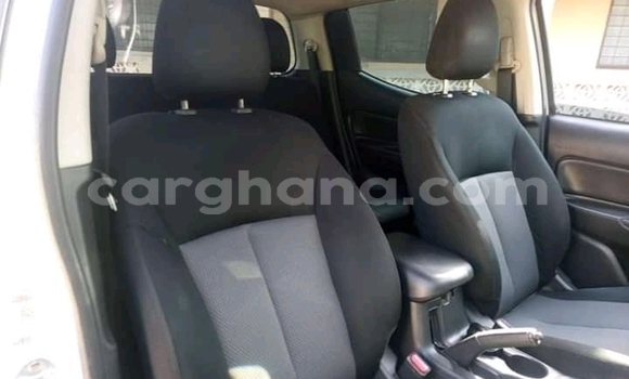 Ra Àlòkù Toyota Tacoma Silver Ọkọ̀ in Accra ni Greater Accra Ra Àlòkù Toyota Tacoma Silver Ọkọ̀ in Accra ni Greater Accra