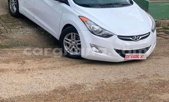 Ra Àlòkù Hyundai Entourage funfun Ọkọ̀ in Accra ni Greater Accra Ra Àlòkù Hyundai Entourage funfun Ọkọ̀ in Accra ni Greater Accra