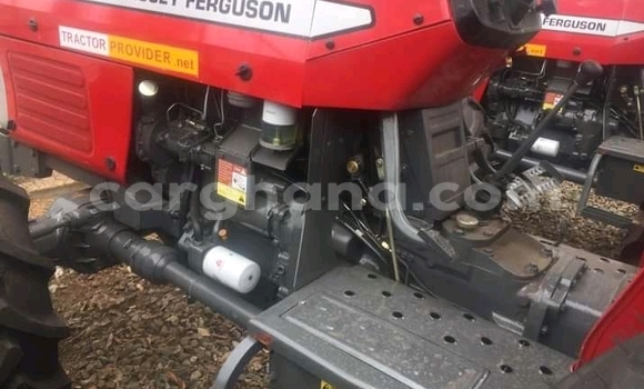 Ra Àlòkù Mercedes-Benz C250 coupe Red Ọkọ̀ in Accra ni Greater Accra Ra Àlòkù Mercedes-Benz C250 coupe Red Ọkọ̀ in Accra ni Greater Accra