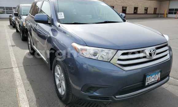 Ra Àlòkù Toyota Highlander Blue Ọkọ̀ in Tema ni Greater Accra