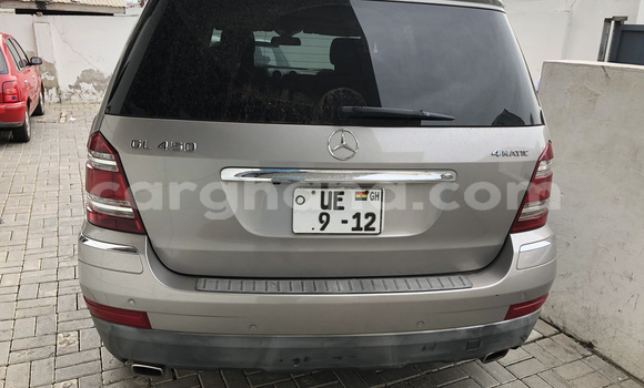 Ra Àlòkù Mercedes‒Benz GL-klasse Alagara Ọkọ̀ in Abokobi ni Greater Accra Ra Àlòkù Mercedes‒Benz GL-klasse Alagara Ọkọ̀ in Abokobi ni Greater Accra