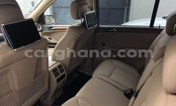 Ra Àlòkù Mercedes‒Benz GL-klasse Alagara Ọkọ̀ in Abokobi ni Greater Accra Ra Àlòkù Mercedes‒Benz GL-klasse Alagara Ọkọ̀ in Abokobi ni Greater Accra