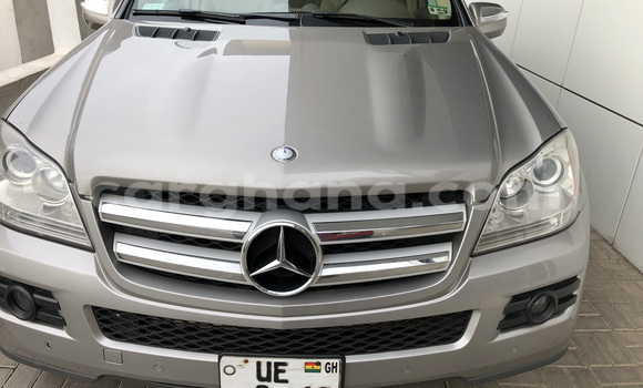 Ra Àlòkù Mercedes‒Benz GL-klasse Alagara Ọkọ̀ in Abokobi ni Greater Accra Ra Àlòkù Mercedes‒Benz GL-klasse Alagara Ọkọ̀ in Abokobi ni Greater Accra