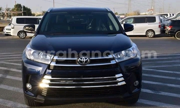 Ra Àlòkù Toyota Corolla Verso Black Ọkọ̀ in Accra ni Greater Accra Ra Àlòkù Toyota Corolla Verso Black Ọkọ̀ in Accra ni Greater Accra