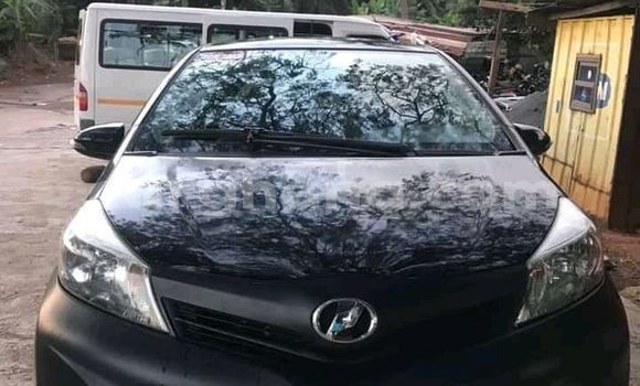 Ra Àlòkù Toyota Vitz Black Ọkọ̀ in Accra ni Greater Accra