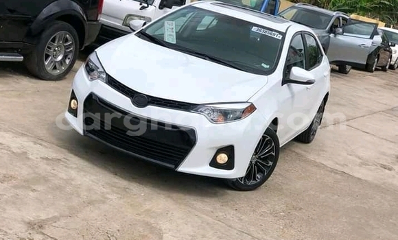 Buy Used Toyota Corolla White Car in Accra in Greater Accra